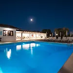 منتجع Cilento Dreams Village *